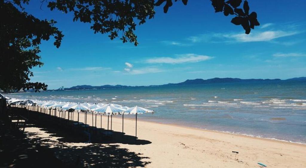 Lpn Park Beach Tour B Praia de Jomtien Exterior foto