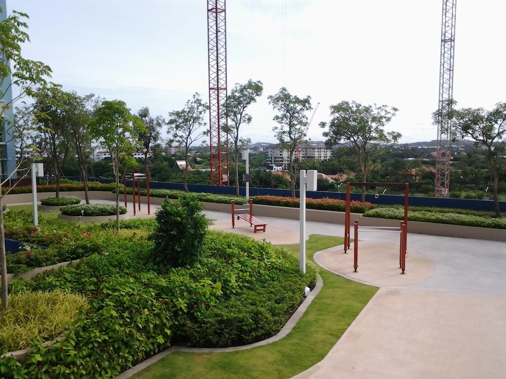 Lpn Park Beach Tour B Praia de Jomtien Exterior foto